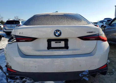 2024 BMW I4 Edrive 35 z USA, uszkodzony, nr VIN WBY43AW05RFT25404